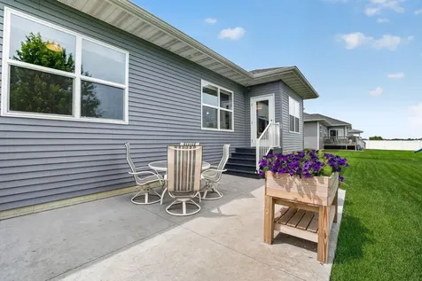 1821 Reese Road Cedar Falls IA 50613