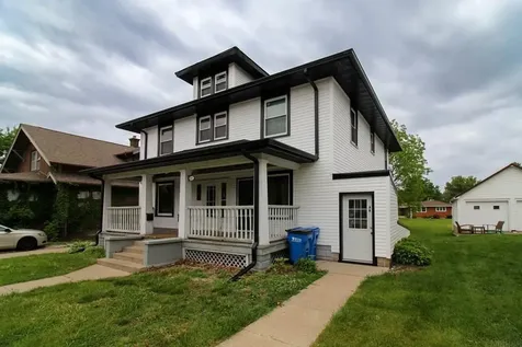 811 G Avenue Grundy Center IA 50638
