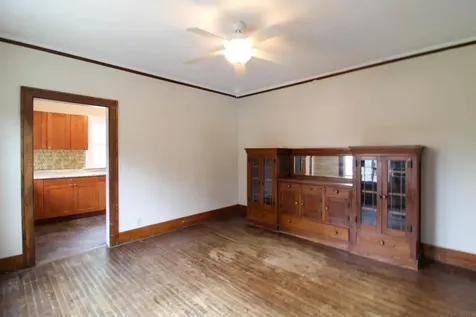 811 G Avenue Grundy Center IA 50638