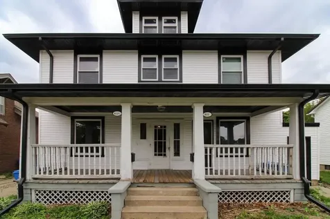 811 G Avenue Grundy Center IA 50638