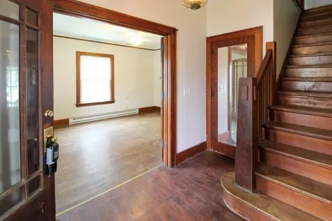 811 G Avenue Grundy Center IA 50638