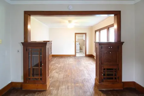 811 G Avenue Grundy Center IA 50638
