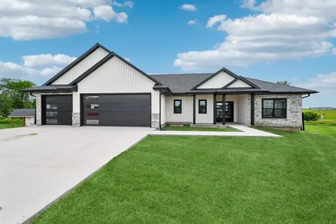 4832 Steel Court Marion IA 52302