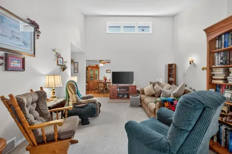 1026 Prairie Meadow Court Waterloo IA 50701