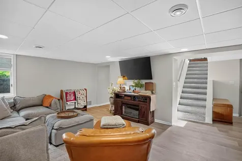 204 Cornwall Avenue Waterloo IA 50702