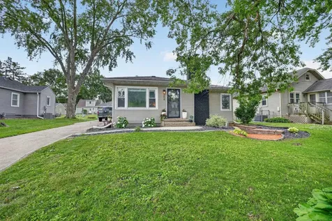 204 Cornwall Avenue Waterloo IA 50702