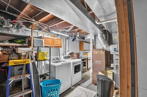 204 Cornwall Avenue Waterloo IA 50702