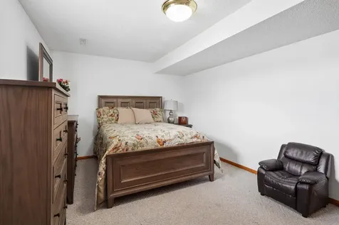 4041 Jill Drive Waterloo IA 50701