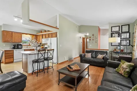 4041 Jill Drive Waterloo IA 50701