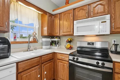 4041 Jill Drive Waterloo IA 50701