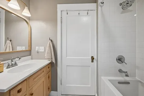 310 SW 5th Street Waverly IA 50677