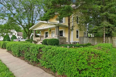 310 SW 5th Street Waverly IA 50677
