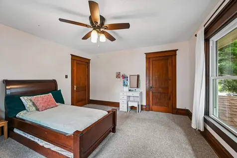 310 SW 5th Street Waverly IA 50677