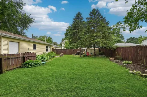 310 SW 5th Street Waverly IA 50677