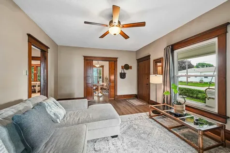 310 SW 5th Street Waverly IA 50677