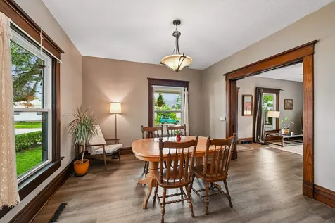 310 SW 5th Street Waverly IA 50677