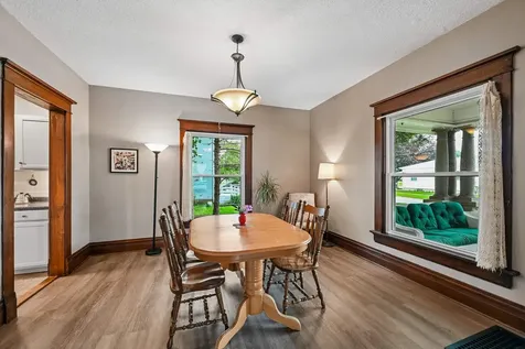 310 SW 5th Street Waverly IA 50677