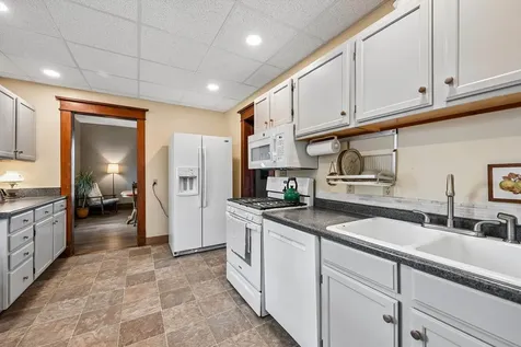 310 SW 5th Street Waverly IA 50677