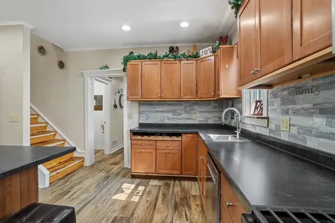 1714 12th Avenue Eldora IA 50627
