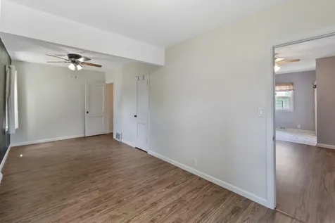 1445 E Mitchell Avenue Waterloo IA 50702