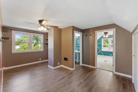 1445 E Mitchell Avenue Waterloo IA 50702