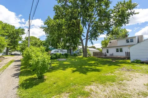 1445 E Mitchell Avenue Waterloo IA 50702