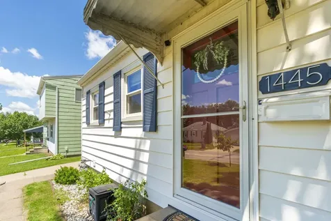 1445 E Mitchell Avenue Waterloo IA 50702