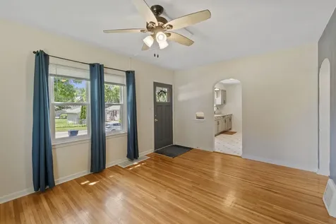 1445 E Mitchell Avenue Waterloo IA 50702
