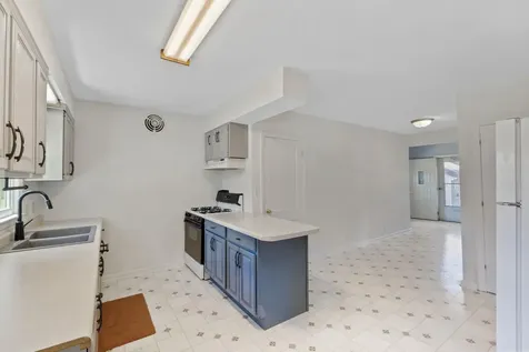 1445 E Mitchell Avenue Waterloo IA 50702