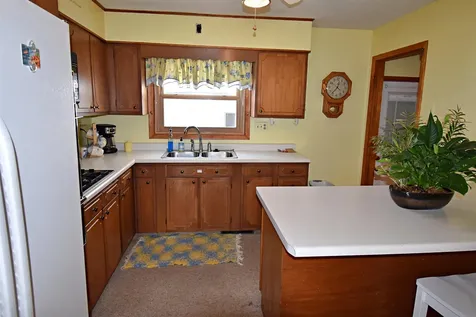 908 1st Ave. S.e Oelwein IA 50662