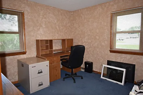 908 1st Ave. S.e Oelwein IA 50662