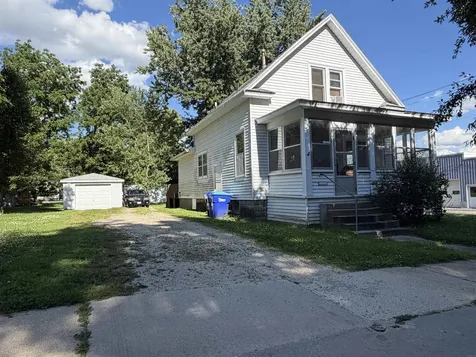 15 & 17 3rd Avenue NW Oelwein IA 50662