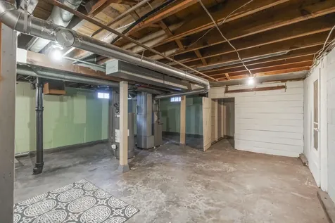 224 Kern Street Waterloo IA 50703