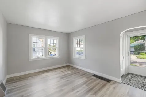 224 Kern Street Waterloo IA 50703