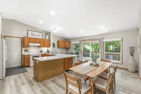 711 Hearthside Drive Cedar Falls IA 50613