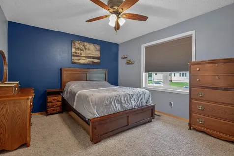903 Heartland Hills Drive Waterloo IA 50701