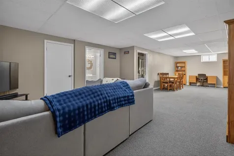 903 Heartland Hills Drive Waterloo IA 50701