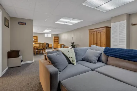 903 Heartland Hills Drive Waterloo IA 50701