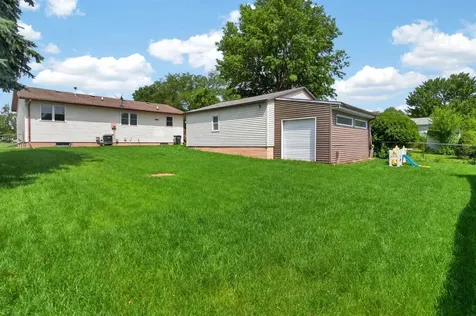 903 Heartland Hills Drive Waterloo IA 50701