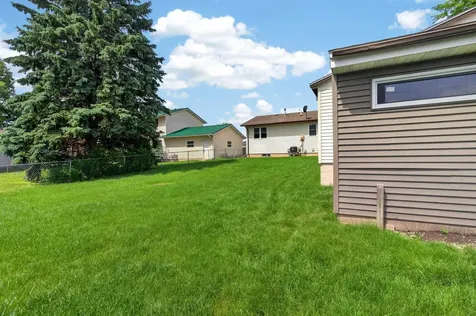 903 Heartland Hills Drive Waterloo IA 50701