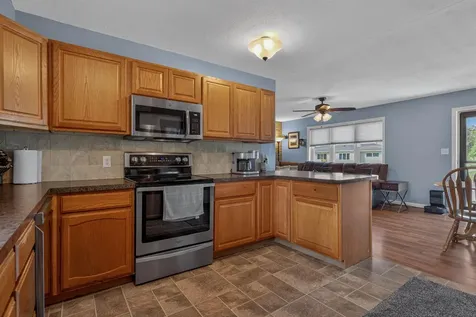 903 Heartland Hills Drive Waterloo IA 50701