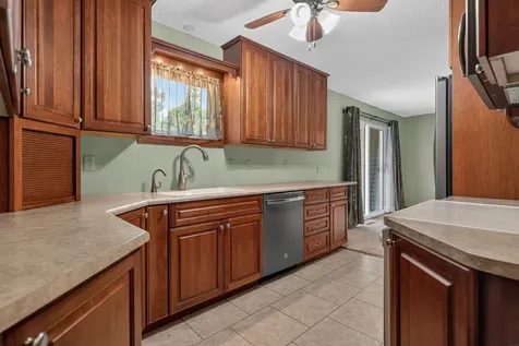 741 Wildwood Road Waterloo IA 50701