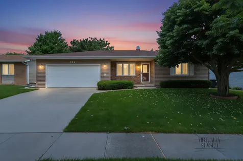 741 Wildwood Road Waterloo IA 50701