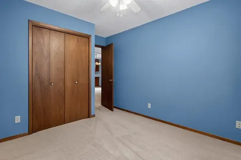 741 Wildwood Road Waterloo IA 50701