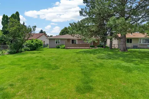 741 Wildwood Road Waterloo IA 50701
