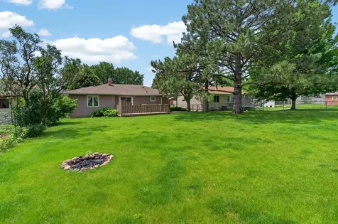 741 Wildwood Road Waterloo IA 50701