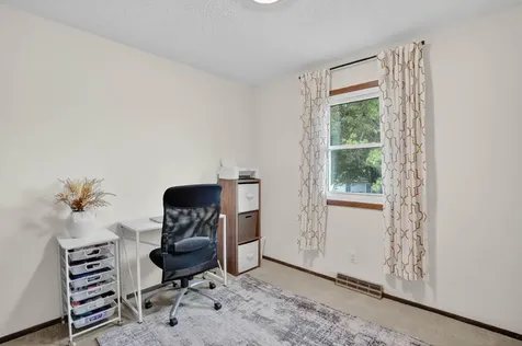 203 Elm Street Waverly IA 50677