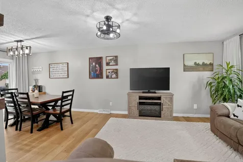 203 Elm Street Waverly IA 50677