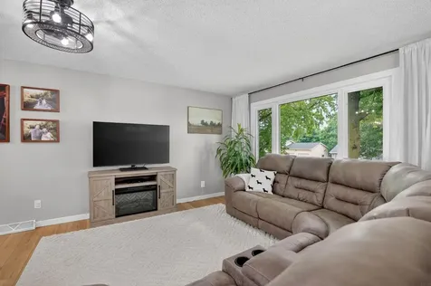 203 Elm Street Waverly IA 50677
