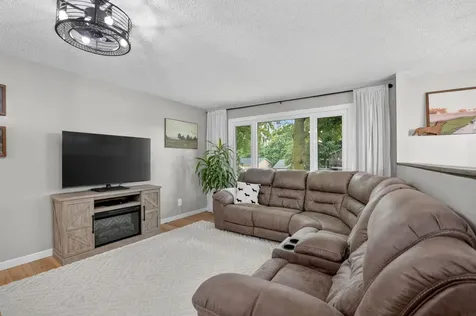 203 Elm Street Waverly IA 50677